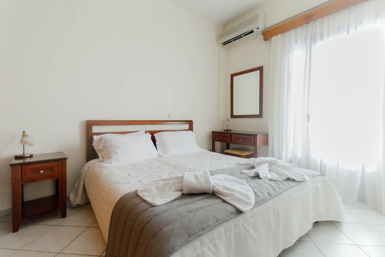 Zorbas Apartments 帕尔加 外观 照片