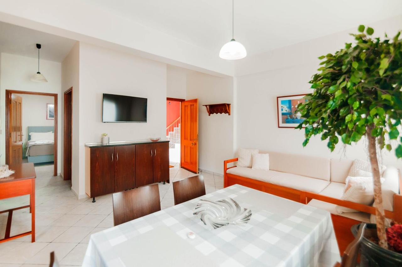 Zorbas Apartments 帕尔加 外观 照片